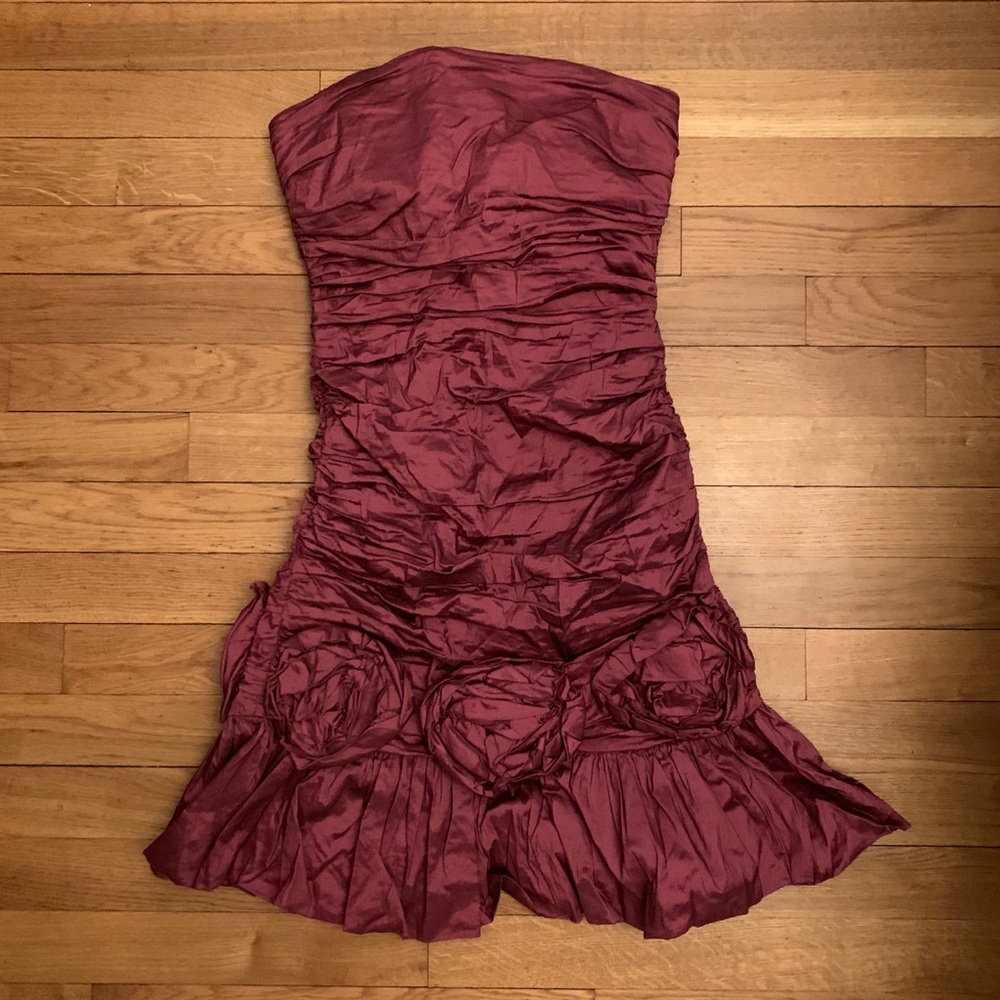 BCBG Maxazaria Mauve strapless dress